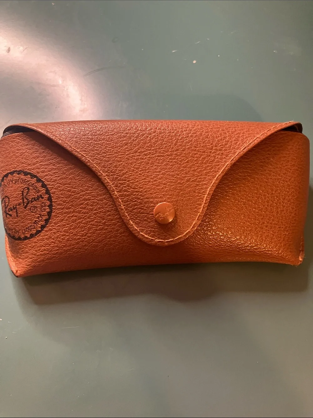 Magenta Pink Ray-ban sunglasses with classic case scratched need new lenses